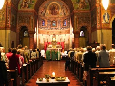 o que é a missa liturgia catequese frases santos